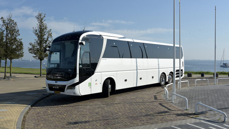 520 pk sterke MAN Lion’s Coach voor FL Reizen