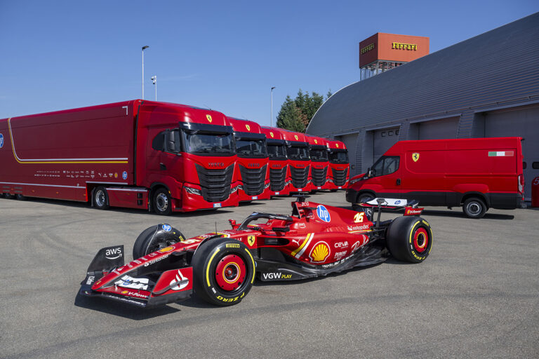 Vijftien IVECO S-Way’s en een Daily voor Scuderia Ferrari HP