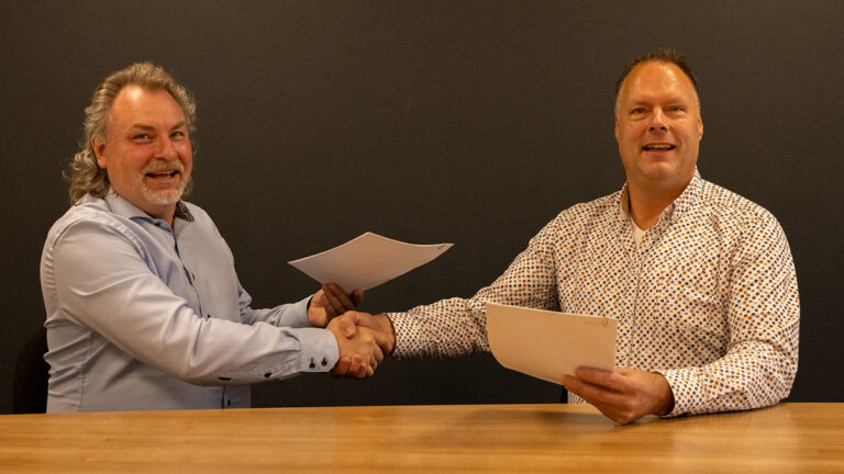 FirstClass Couriers & Transport en A7 Logistics bundelen krachten