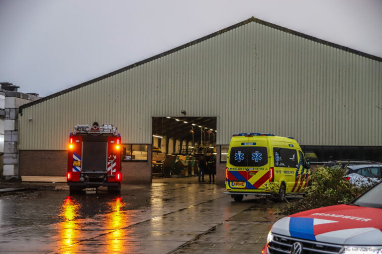 Gewonde bij bedrijfsongeval bij bloembollenbedrijf in Anna Paulowna [+foto’s]