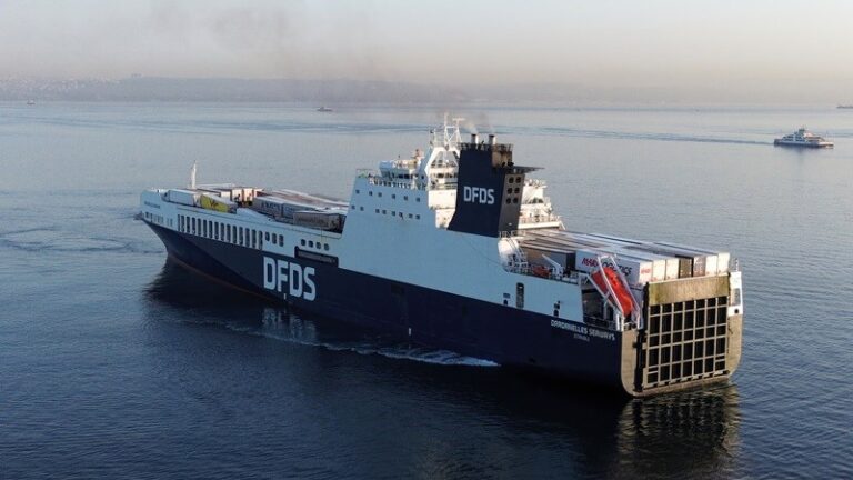 DFDS lanceert nieuwe vrachtveerdienst tussen Egypte en Italië