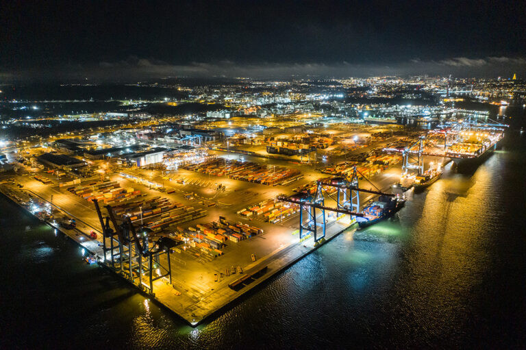 Noord-Europese havens ontvangen in samenwerking EU-financiering voor walstroom voor containerschepen