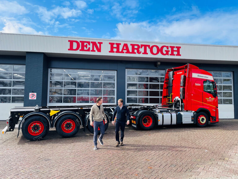 Vlastuin verhuurt 50 nieuwe tankcontainerchassis aan Den Hartogh Logistics