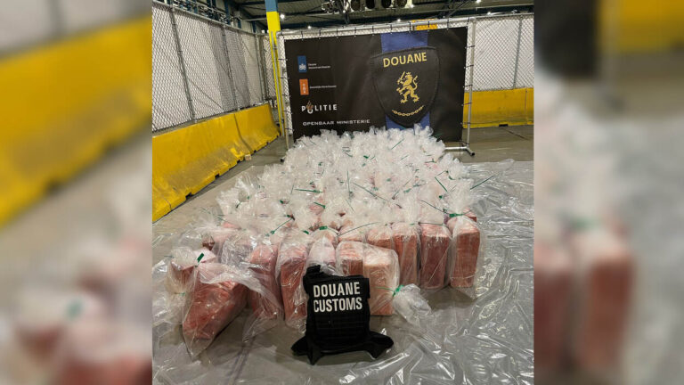 Douane onderschept weer grote hoeveelheid cocaïne in Vlissingen [+foto’s]