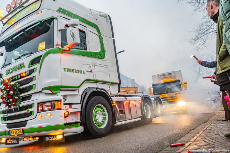 140 vrachtwagens bewijzen indrukwekkende laatste eer aan 11-jarige Appie uit Stroobos [+foto’s&video]
