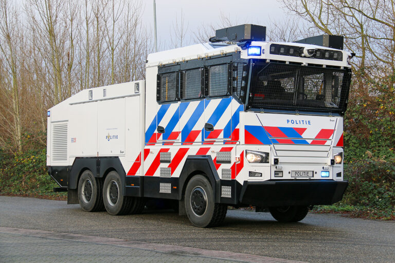 Ziegler levert eerste nieuwe waterwerper aan Politie Nederland