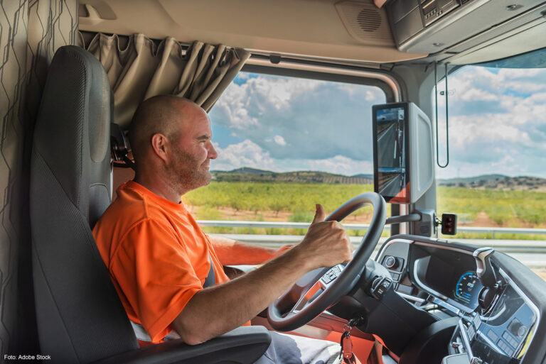 De Dag van de Vrachtwagenchauffeur: Zinvol eerbetoon of een loos gebaar?