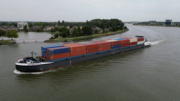 WeBarge neemt PortConnect over van Port of Antwerp-Bruges en Group De Cloedt