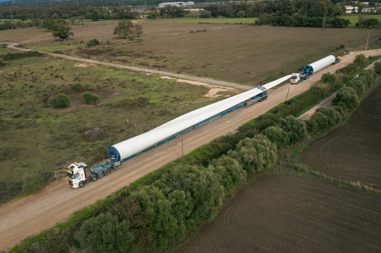 LASO voltooit uitdagende transportoperatie voor Los Barrios Windpark in Andalusië