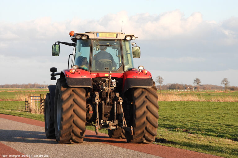 Boeren met afgeplakte kentekens op A31 krijgen toch geen boete