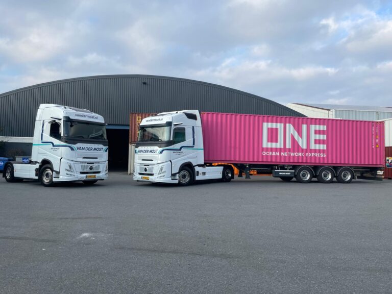 Van der Most Transport breidt wagenpark uit met zuinige en veilige Volvo FH460 I-Save AERO trucks