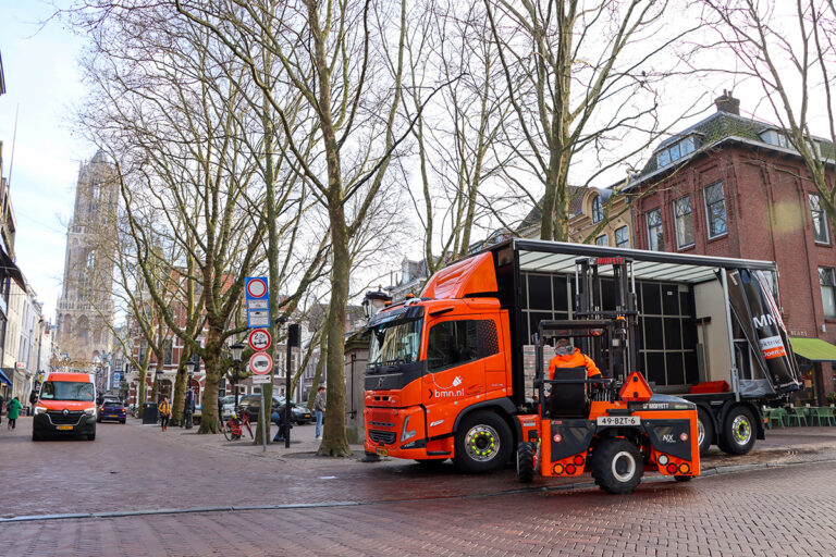 BMN breidt duurzaam wagenpark uit met elektrische vrachtwagen voor stedelijke logistiek