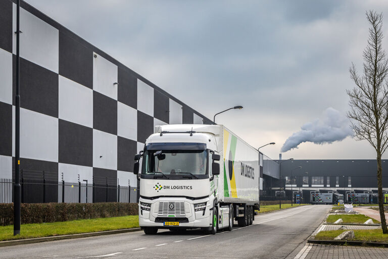 Tweede Renault Trucks E-Tech T-trekker voor DM Logistics