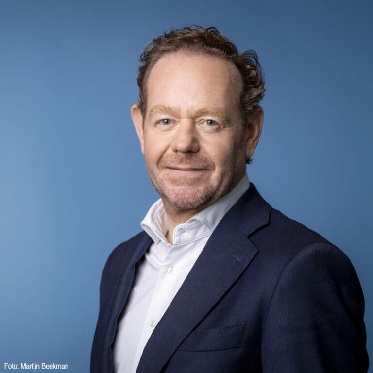 Van Weel roept burgers op te stoppen met grenscontroles