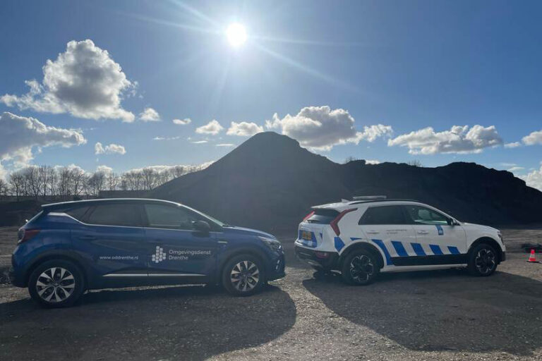 Afvaltransport- en opslagbedrijven in Drenthe lopen tegen de lamp bij ILT-controle