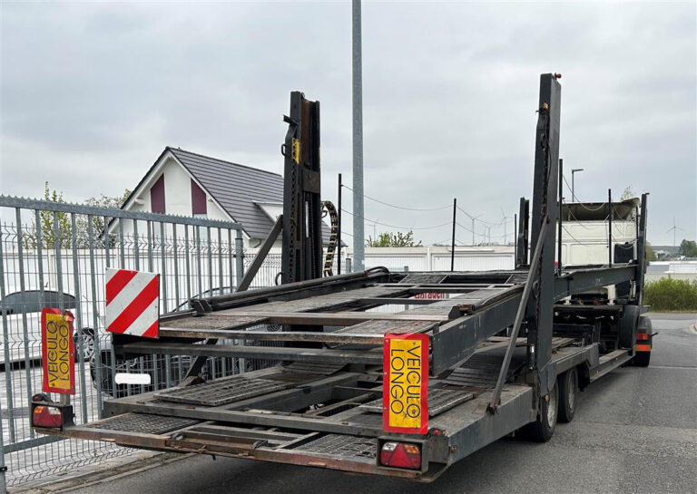 Duitse politie ontdekt levensgevaarlijke ‘autotransporters’ met talloze overtredingen [+foto’s]