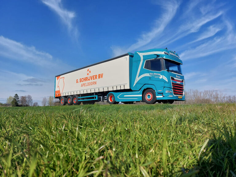 Pacton trailer met Kooiaap aansluiting voor Bennie Achterkamp Transport