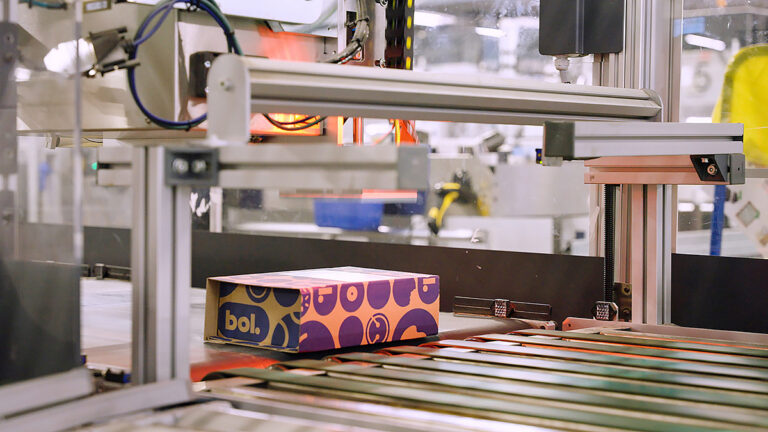 Bol bespaart 28 procent CO2-uitstoot per pakket door slimmere manier van verpakken