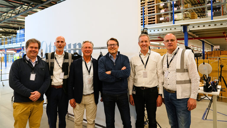 Koninklijke opening luidt nieuw tijdperk in van duurzame fashion logistiek bij Bleckmann Almelo