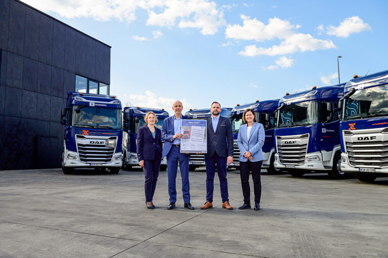 DAF sluit 300.000ste MultiSupport Reparatie- en Onderhoudscontract af