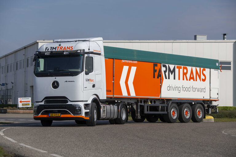 300ste Mercedes-Benz truck voor Farm Trans schittert met ProCabin