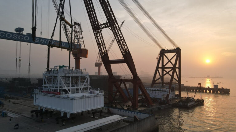 Marinetrans wint wereldwijde logistieke opdracht voor bouw van twee FLNG-schepen