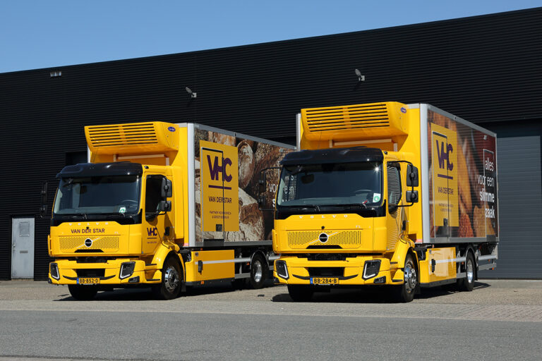 VHC Van der Star zet stap richting emissievrije stadslogistiek met twee nieuwe Volvo FL Electric trucks