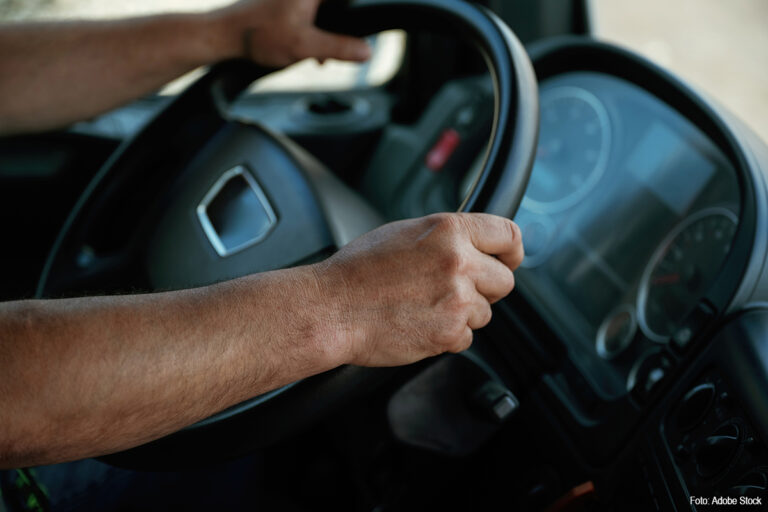 Rotterdamse buschauffeurs aangehouden bij politiecontrole vanwege rijden onder invloed