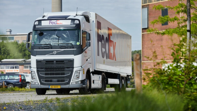 FedEx bouwt twee nieuwe logistieke hubs in het VK
