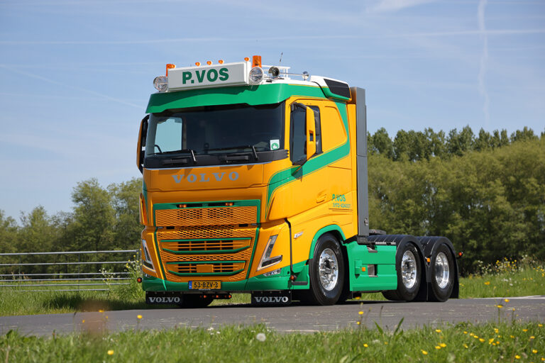 Nieuwe Volvo FH500 6×2 trekker voor P. Vos