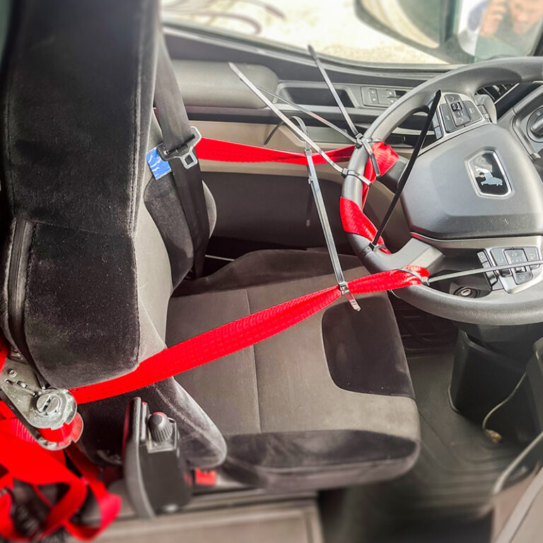 Creatieve maar gevaarlijke sleepactie op Duitse A3 [+foto’s]