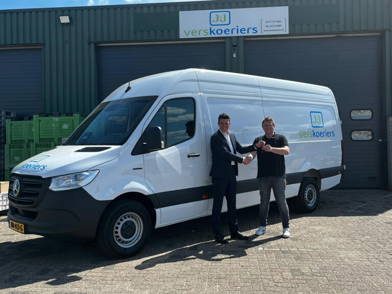 J&J Verskoeriers investeert in eerste elektrische Mercedes-Benz eSprinter