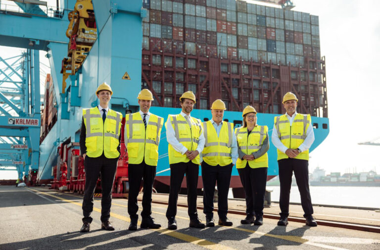 Minister-president Luxon van Nieuw-Zeeland bezocht APM Terminals Maasvlakte II in Rotterdam