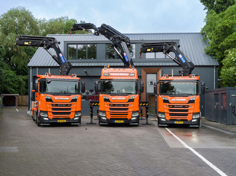Scania Super trio voor Bosch Hedel