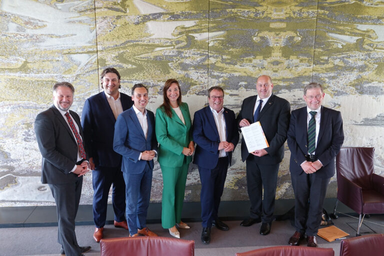 Provincies en Duitse deelstaat NRW intensiveren samenwerking in mobiliteit en verkeer