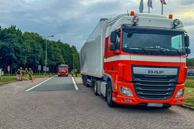 ‘Dure koffie’: Chauffeur rijdt tegen LPG-installatie bij tankstation A50