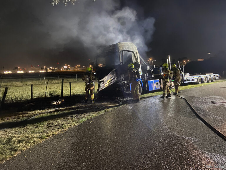 Verdachte omstandigheden bij vrachtwagenbrand in Hoek van Holland