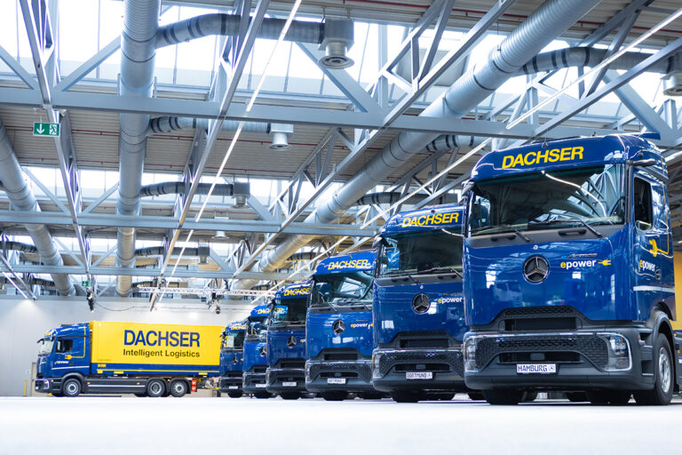 Dachser neemt zeven Mercedes-Benz eActros 600 in gebruik voor emissievrije langeafstandstransporten