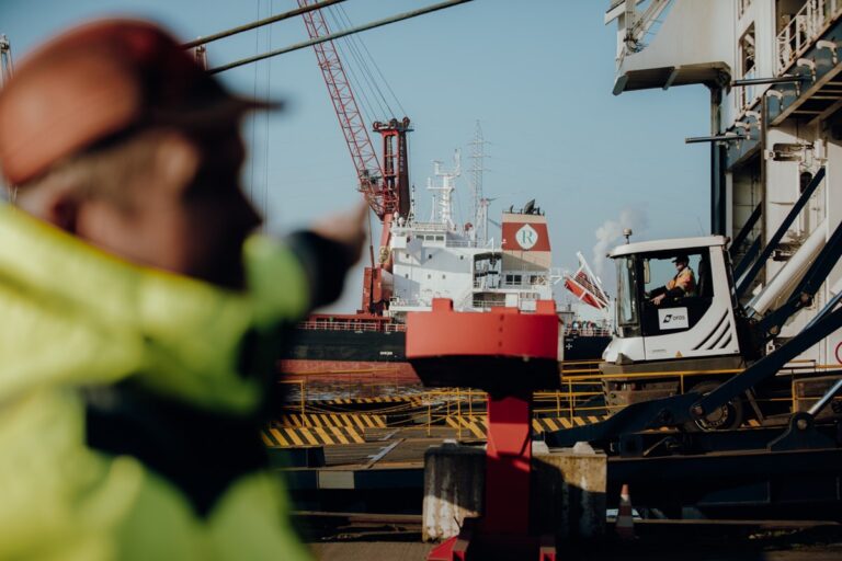 Goederenoverslag North Sea Port blijft stabiel dankzij sterke bulkstromen, binnenvaart onder druk