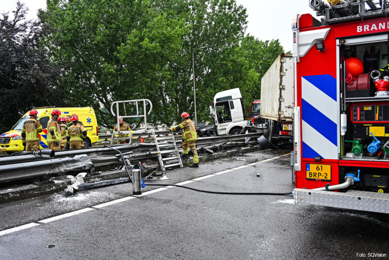 Dode bij ernstig ongeval op A27 – weg tot in de avond afgesloten [+foto’s]