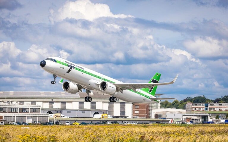 Unieke Airbus in retrostijl Transavia landt vrijdag op Schiphol