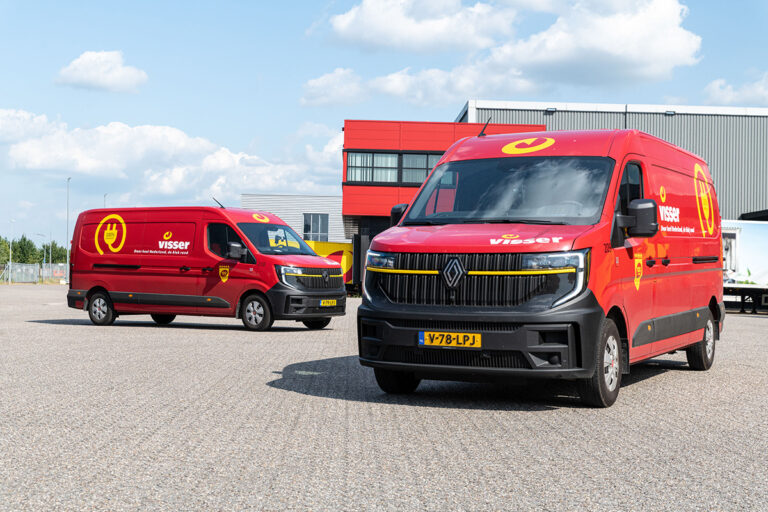 Visser Duiven kiest voor elektrisch: ‘De Renault Master E-Tech past perfect in onze duurzame koers’