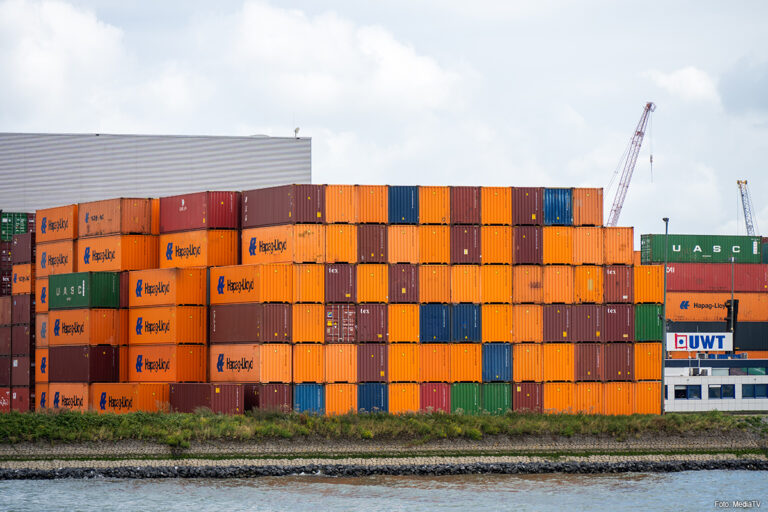 WTO verhoogt verwachtingen goederenhandel wereldwijd door import VS