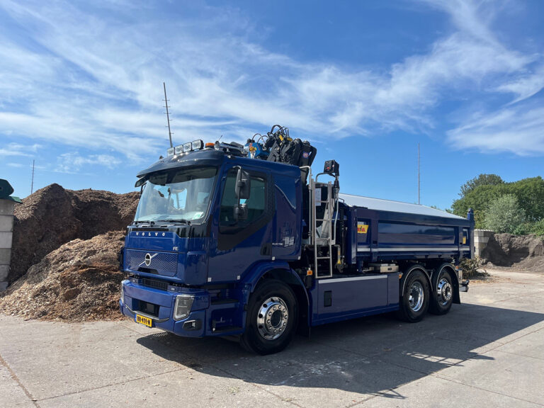 J.M. de Wit Groenvoorziening investeert in volledig elektrische Volvo FEE 6×2