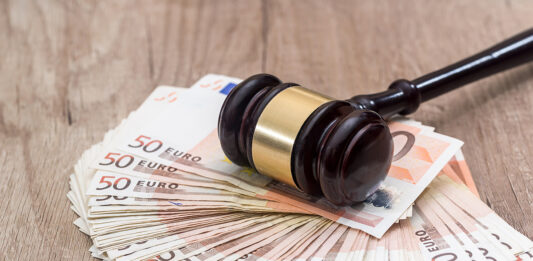 boetes, rechtbank, hamer