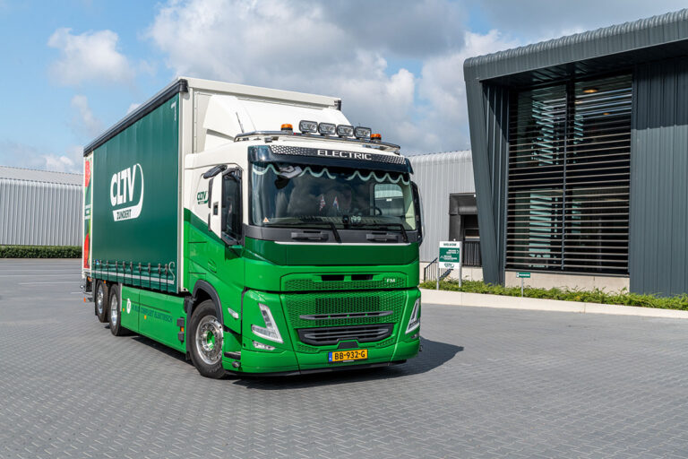 Eerste Volvo FM Electric voor telerscoöperatie CLTV Zundert
