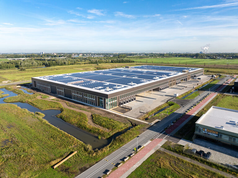 CBRE IM verwerft strategisch last-mile distributiecentrum in Amsterdam
