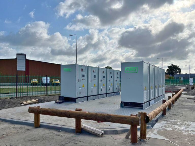 Roosendaal krijgt eerste Mega Charging Hub voor zwaar transport