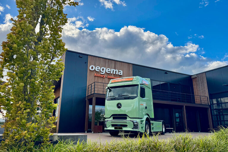 Oegema Logistics+ kiest voor duurzame toekomst met Mercedes-Benz eActros 600
