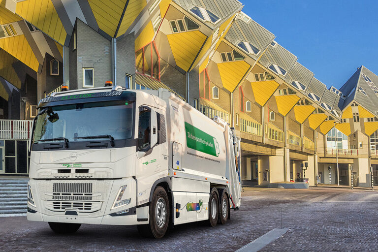 Gemeente Rotterdam zet elektrische Volvo-trucks in voor afvalinzameling